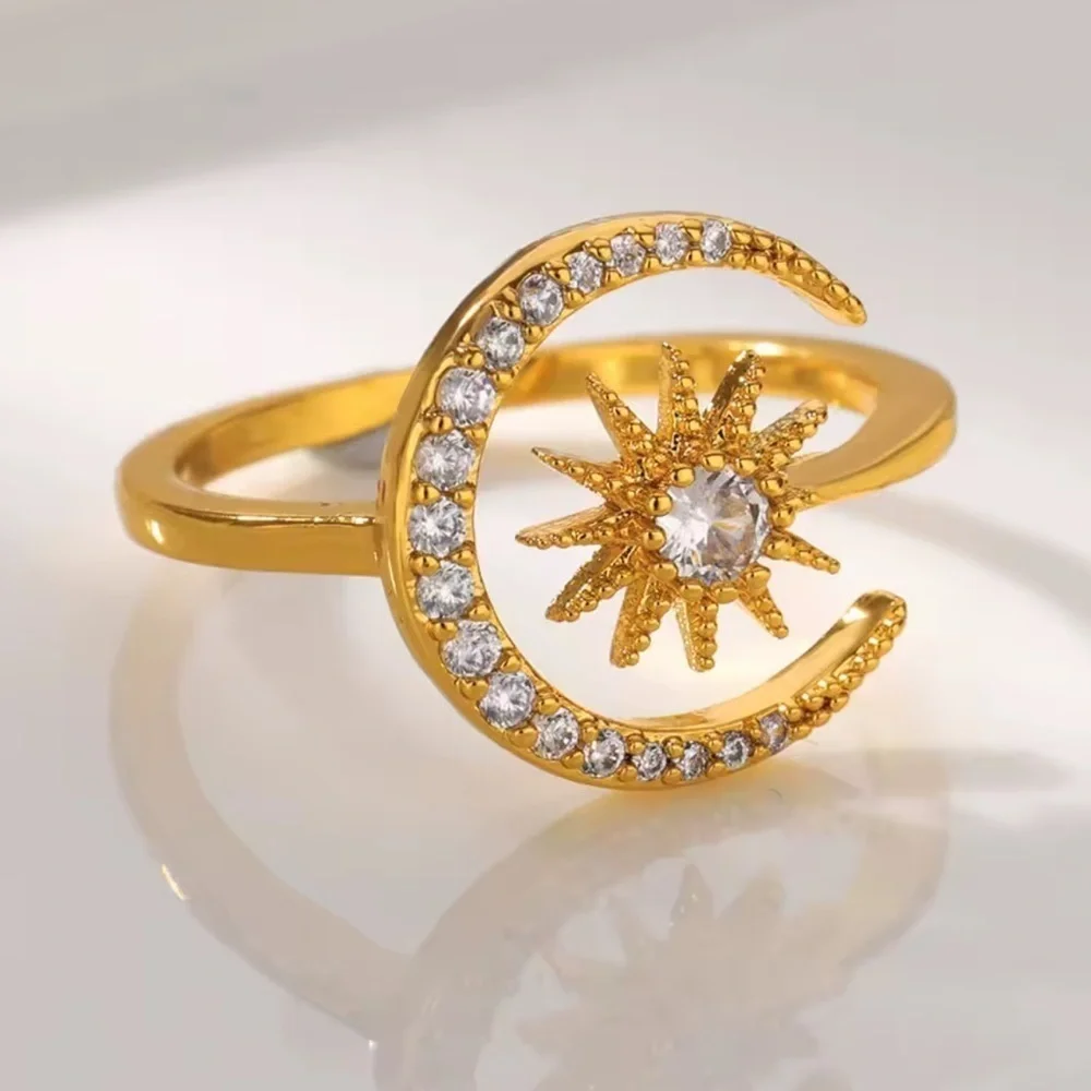Moonlit Radiance Starburst 18KGold Ring